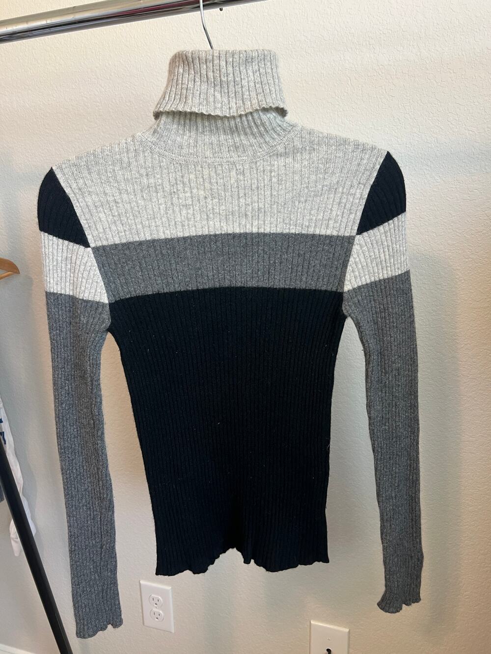 Vintage Valerie Stevens Separates Cashmere Sweater Small